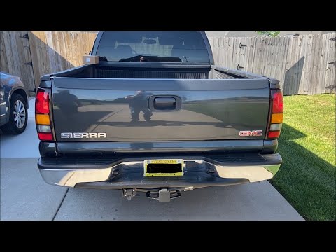 1999-2006 GMC Sierra / Chevrolet Silverado - 2 minute tail light swap!