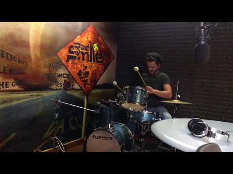 Suonare Unniedderè Project - Flaviano Pennisi live a Radio Smile