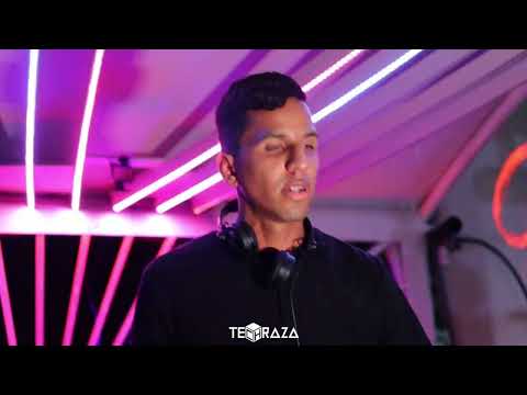 CRISTOFER LAROYE / EXCLUSIVE SET / TECHRAZA