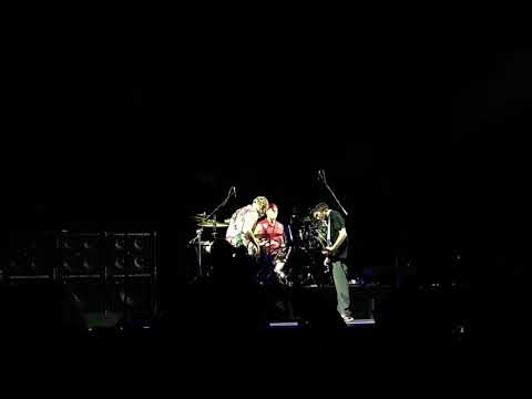 Opening Jam / Can’t Stop - RHCP - Live @ Abu Dhabi