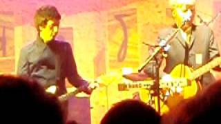 Crowded House + Jonny Marr - Even a child - Manchester 27 May 2010