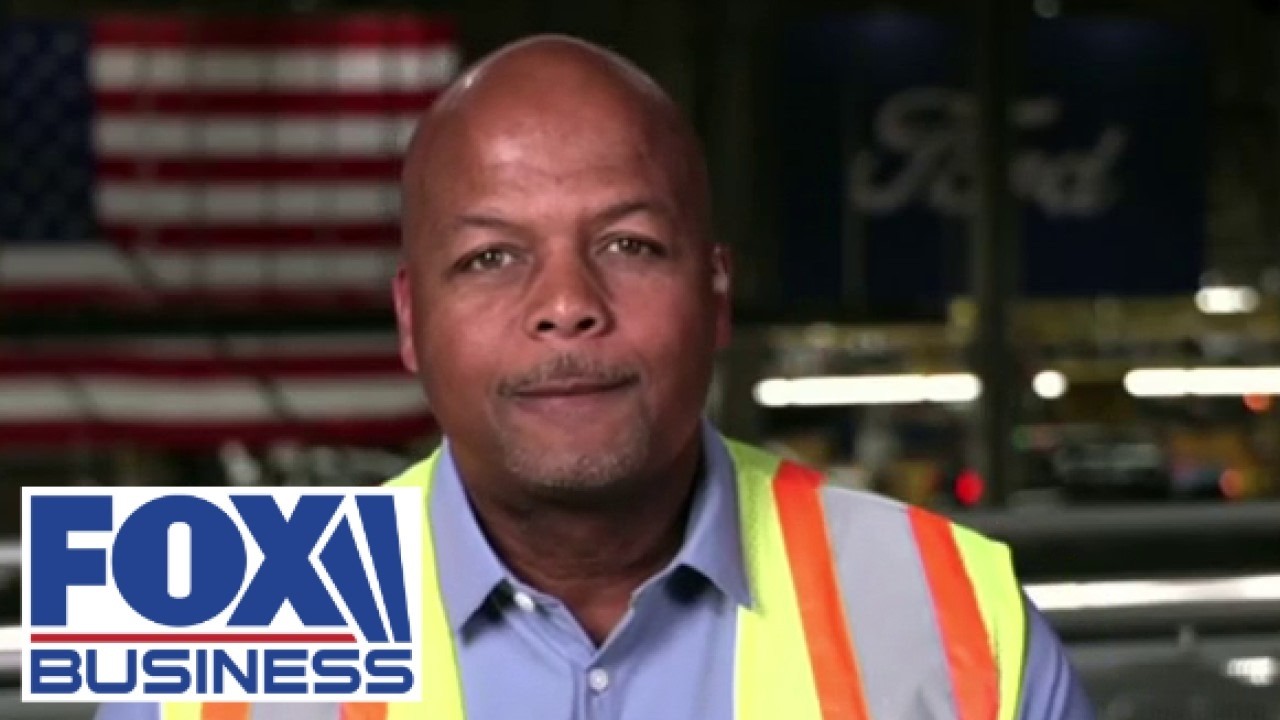 'NOT REPLACING ANYONE': Truck plant manager reveals how AI is enhancing operations