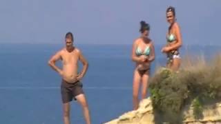 preview picture of video 'Corfu cliff diving (Sidari 2008)'