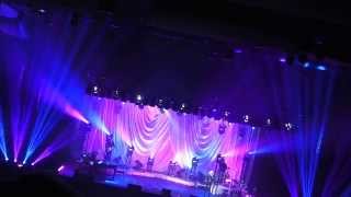 Olivia Newton John Boats Against the current /Suspended / Shakin You. Live. Oklahoma