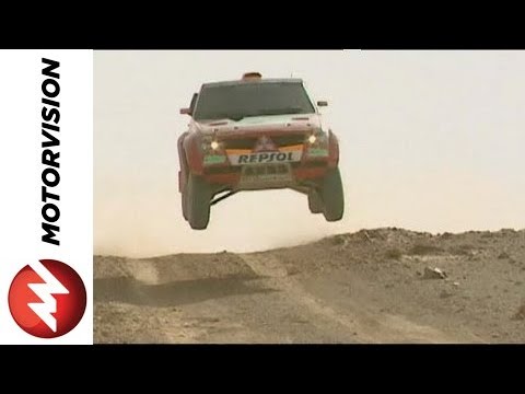 Mitsubishi Pajero Off-Road Race Truck