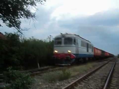 Marfar UNIFERTRANS cu LDE SULZER saluta cu goarna lunga