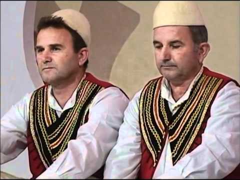 Vellezrit Paloka & Turk Mustafa  kenge per SALI MANIN