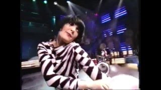 Siouxsie &amp; The Banshees Peek A Boo Top Of The Pops 28/07/88