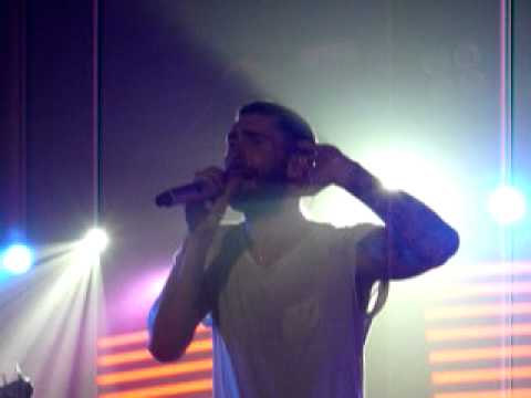 Sunday Morning - Maroon 5 @ Köln 27_02_2011