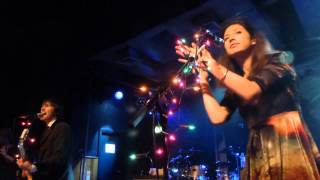 Emmy The Great + Tim Wheeler - Christmas Day And I Wish I Was Surfing (HD) - Scala - 21.12.12