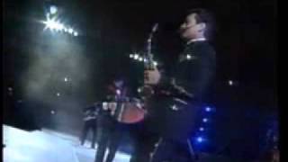 Los Tigres del Norte (El Celular- en vivo en el Zocalo).wmv