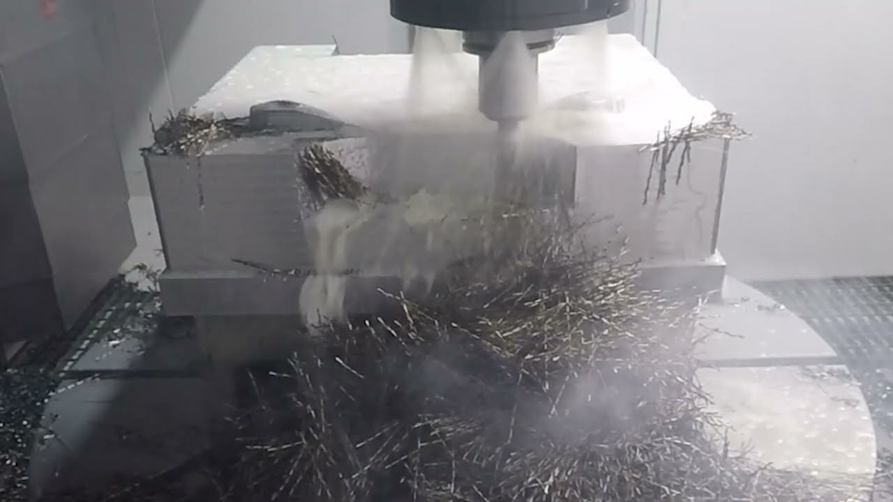 Advanced Roughing Demo in solid rough milling operations with Solid Carbide End Mill | Seco Tools