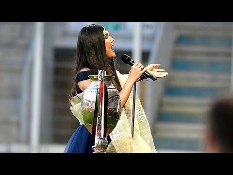 Paula Seling a cântat "Deșteaptă-te, române!" înainte de finala Cupei României, Craiova - Astra