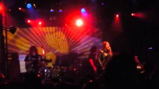 Monster Magnet play Hawkwind&#39;s The Right Stuff