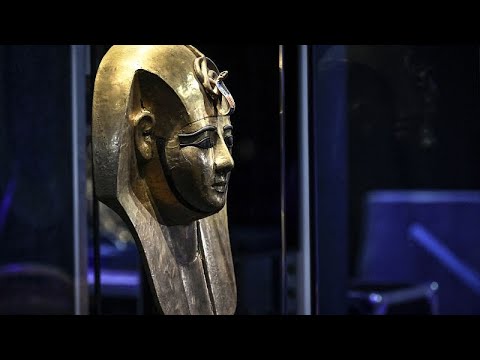 شاهد تابوت رمسيس الثاني يعود إلى باريس مجدداً