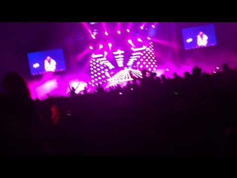 David Guetta @ V Festival 2012 - Million Voices/Fix You/Apologize