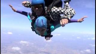 preview picture of video 'Skydive City Tandem Jump'