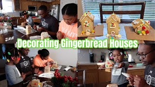 Decorating gingerbread houses | vlogmas day 17🎄