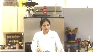 preview picture of video 'Chez Alaska Cooking School, A Taste of India with Chef Urvashi Shedev'