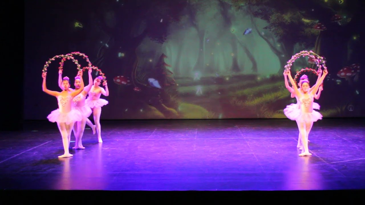 Gala Alicia el país de las maravillas - Flores