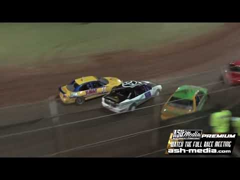 Premium Highlight: Epic Heat Race - 2016 Modified Sedan Kings Royal IV