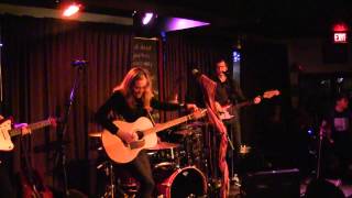 Amanda Rheaume - Blacksheep Inn - Care a Little Less (Live)