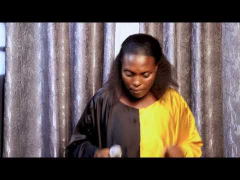 AMASHIMWE AKOMEYE HAMWE N,UMUHANZI ESPE MATEO ASHIMIRA ABAKUNZI BE ABATUYE INDIRIMBO UKO MWEMA