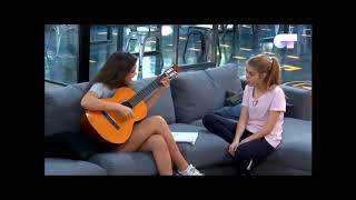 Amaia y Nerea cantan "Las cuatro y diez" de Luís Eduardo Aute (parte 2 de 2) 25-10-17