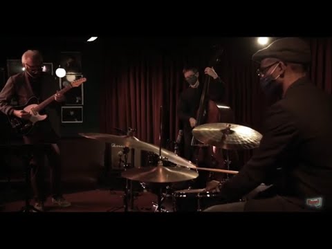 Bill Frisell - We Shall Overcome (Live at the Village Vanguard)