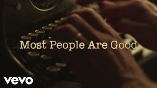 Musik-Video-Miniaturansicht zu Most People Are Good Songtext von Luke Bryan