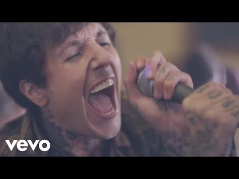 Video per il significato della canzone Sleepwalking di Bring me the horizon