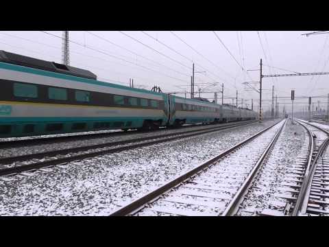 163.072-2 na vlaku Sv 100145 a EJ 680.003 Pendolino jako vlak SC 241 Pendolino