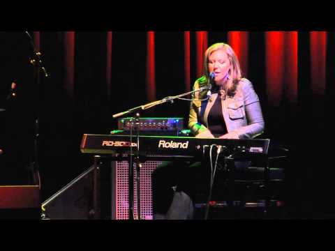 Carmel Mikol - Hometown (live)