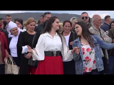 Kolo najljepse djevojke - arhiva