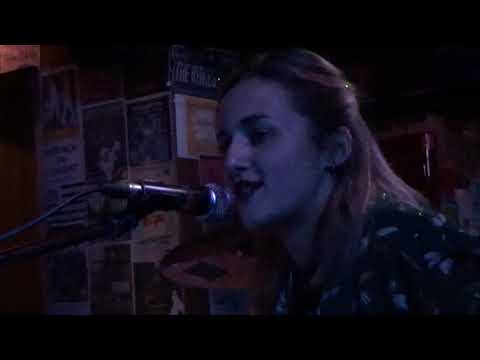 Domitille - Moi... Lolita   20.03.2019