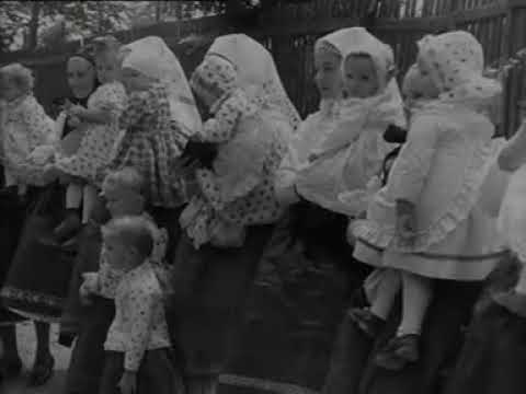 Úrnapi körmenet virágszőnyegen - Csömör - 1936