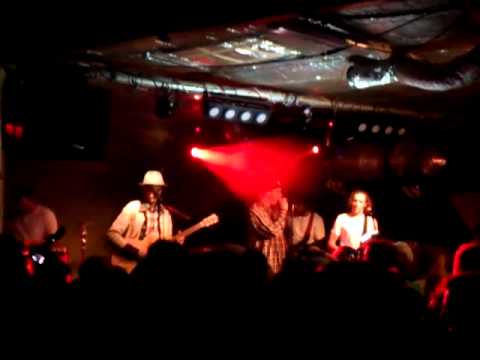 Kacezet&Fundamenty feat.Rastamaniek - Frendem będę live @Hydrozagadka