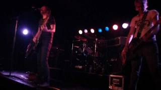 Jebediah - &quot;Please Leave&quot; live @ Ferntree Gully Hotel, 2011.