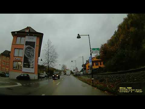 CH: Gemeinde Hölstein. Kanton Basel-Landschaft. Ortsdurchfahrt. Oktober 2019