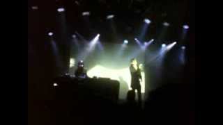Cold Cave - "The laurels of erotomania" (live at Grauzone 2014)