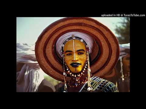Black Motion feat. Mbuso Khoza, Da Capo & Theo Kgosinkwe - Linde Wena