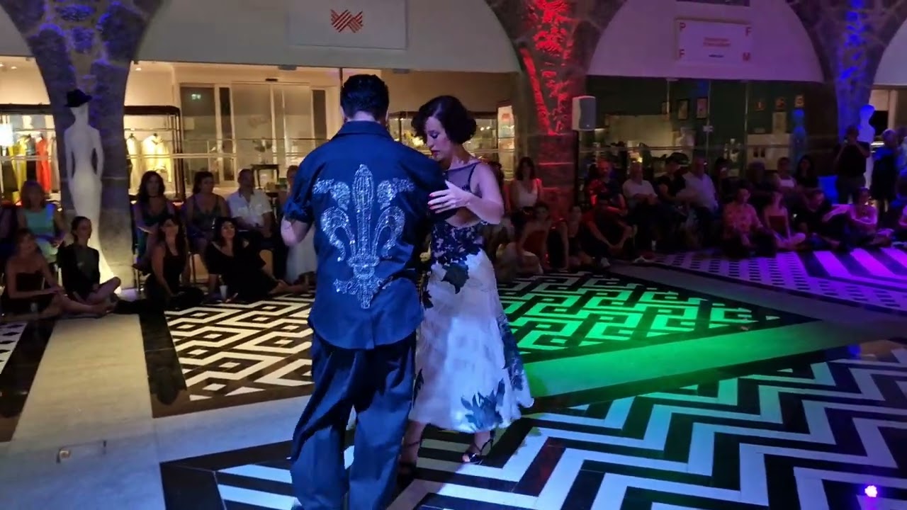 Chicho Frumboli e Juana Spulveda no Milongueros All Aboard em 23/07/22 - 1/6. Na Alameda WOW