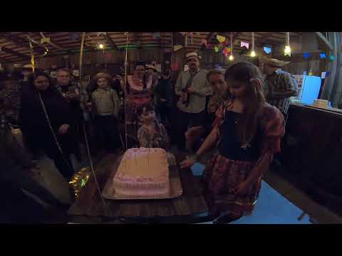 SUPER FESTA JUNINA DA FAMILIA PILUÁ