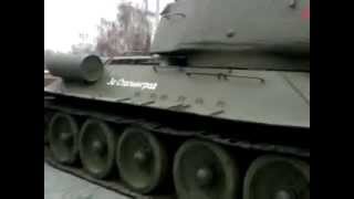 preview picture of video 'T 34-85 on Panorama Stalingrad Battle Museum'