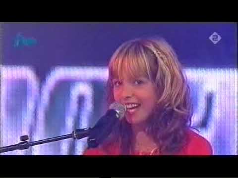 Klaartje & Nicky    Hij is een kij