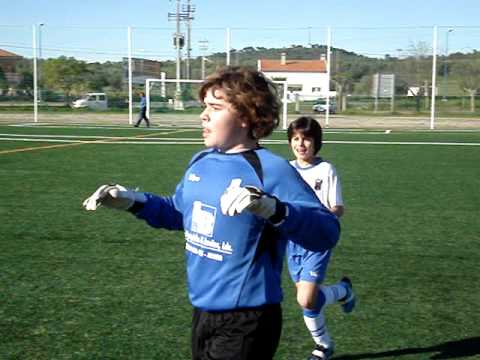 Nuno Balizeiro marca golo de penalty
