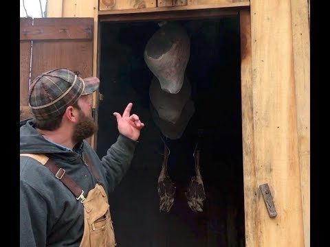 SMOKEHOUSE COUNTRY HAMS