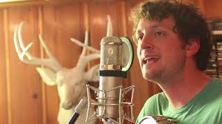 Sam Amidon: Pat Do This, Pat Do That/Blackbird | Yellow Couch Sessions