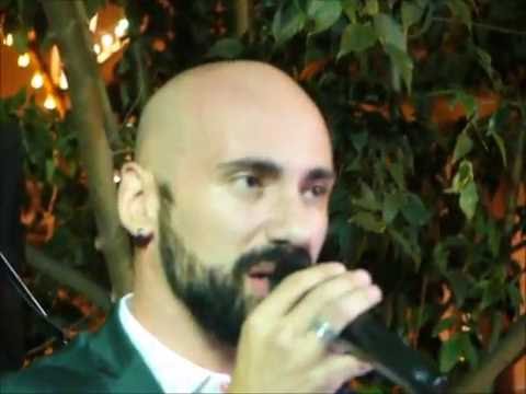 Federico Martello canta 