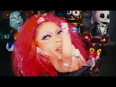 Ayleks - Racks On U [Official Music Video]